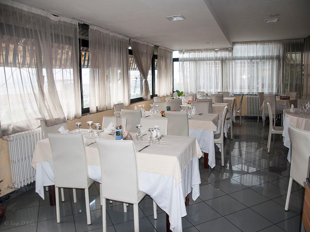 Albergo Gea Понтеканьяно Экстерьер фото